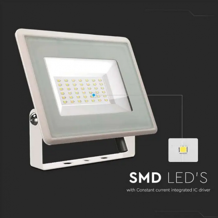 LED reflektor / Bílé pouzdro / SMD čip / 30W / 2510lm / 110° / Bílá 6500K